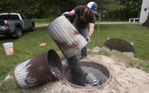 How to make traditional Maine bean hole beans | Hello Homestead