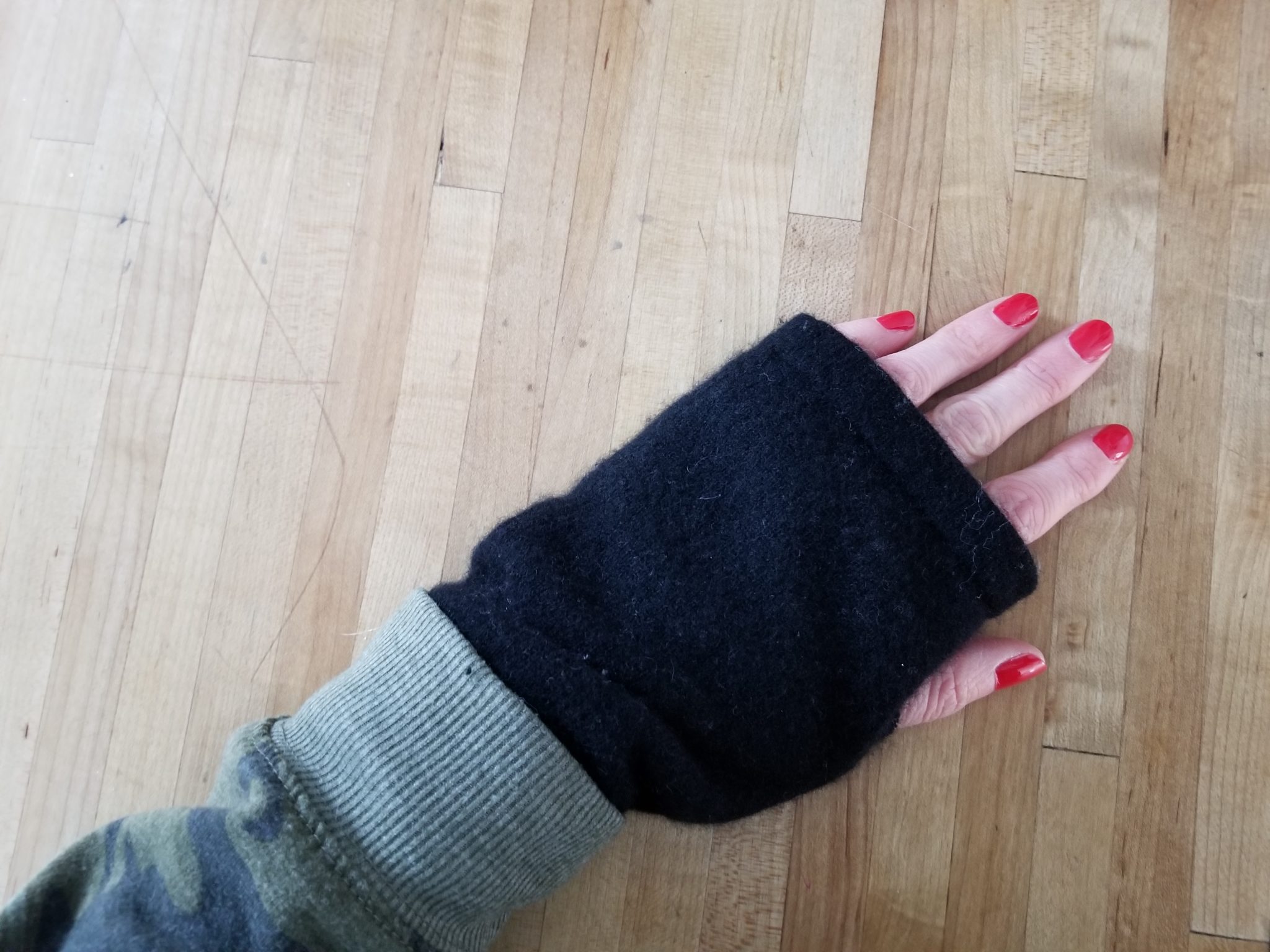 Sweater fingerless deals gloves