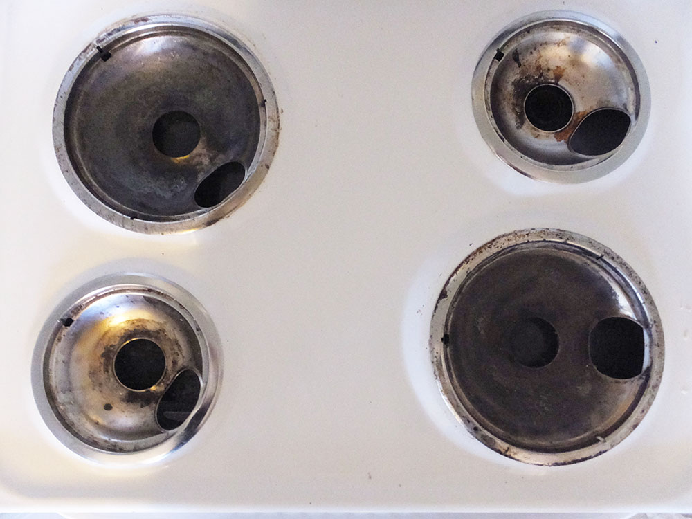 I tested 4 natural stove top cleaners. Here's what works.