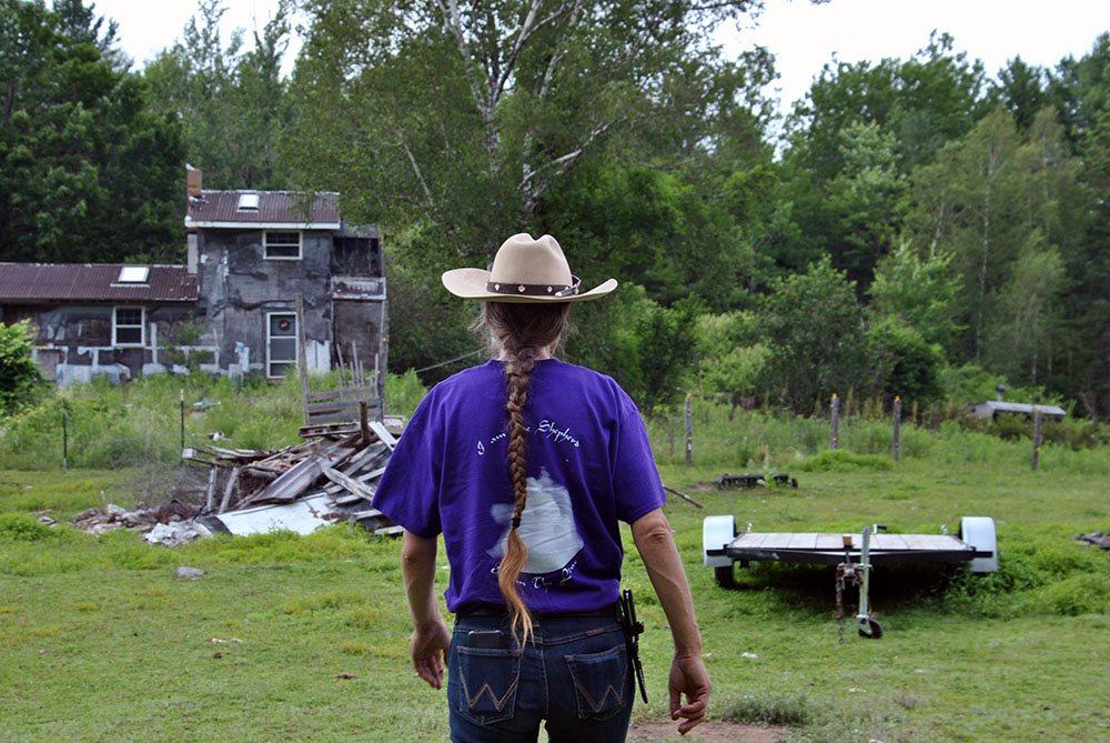 Fawn "Tarma" Richardson, a hobby farmer based in Greenfield, Maine, provides readers with a glimpse into daily hobby farm life.